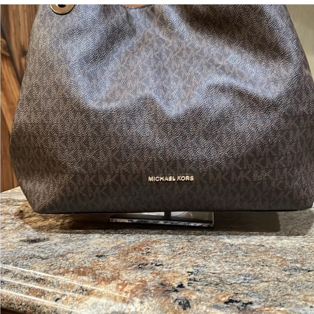 MICHAEL MICHAEL KORS Large Logo Shoulder Tote In BRN/ACORN